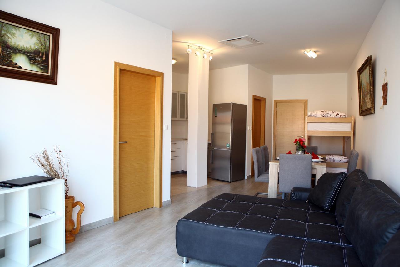 Charming San Simon Beach Apartment Jn Izola Eksteriør bilde
